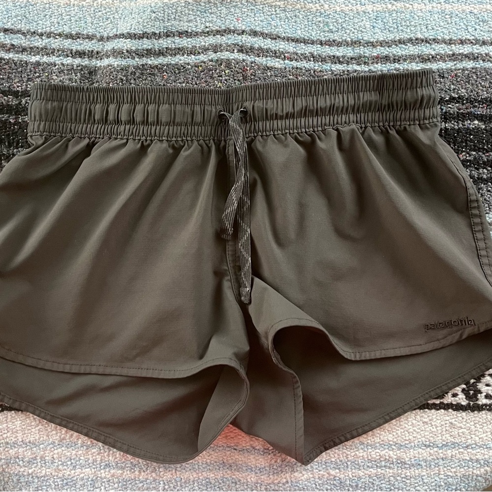Patagonia women’s stretch planing micro shorts